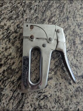 9Arrow T-50 Chrome Hand Staple Gun - Silver Finish